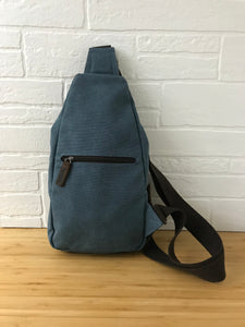 daVan sling backpack