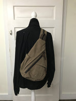 Load image into Gallery viewer, daVan backpack sling bag - brown
