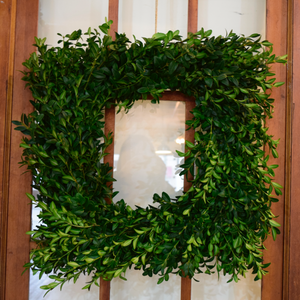 14" square boxwood wreath