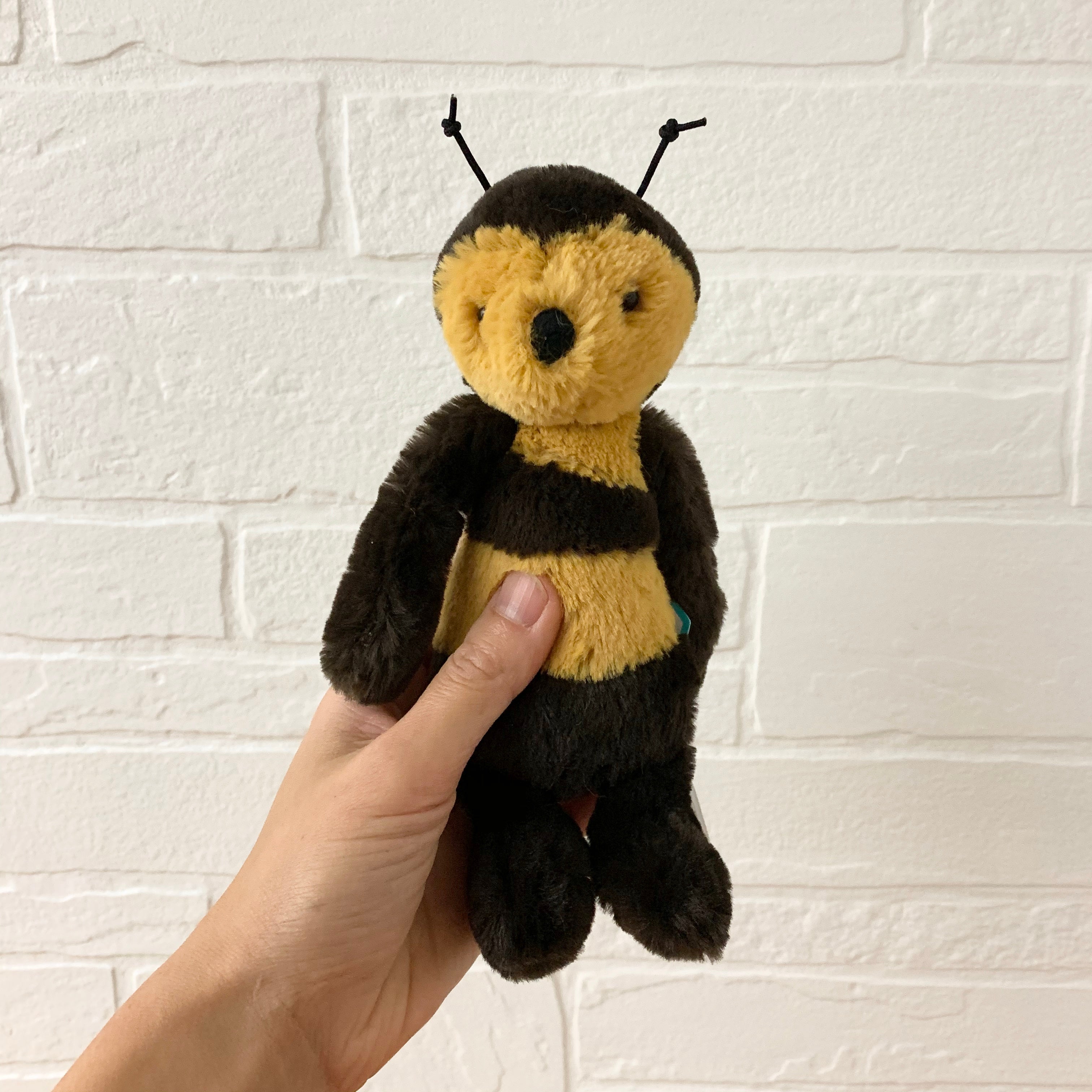 bashful bee small by jellycat