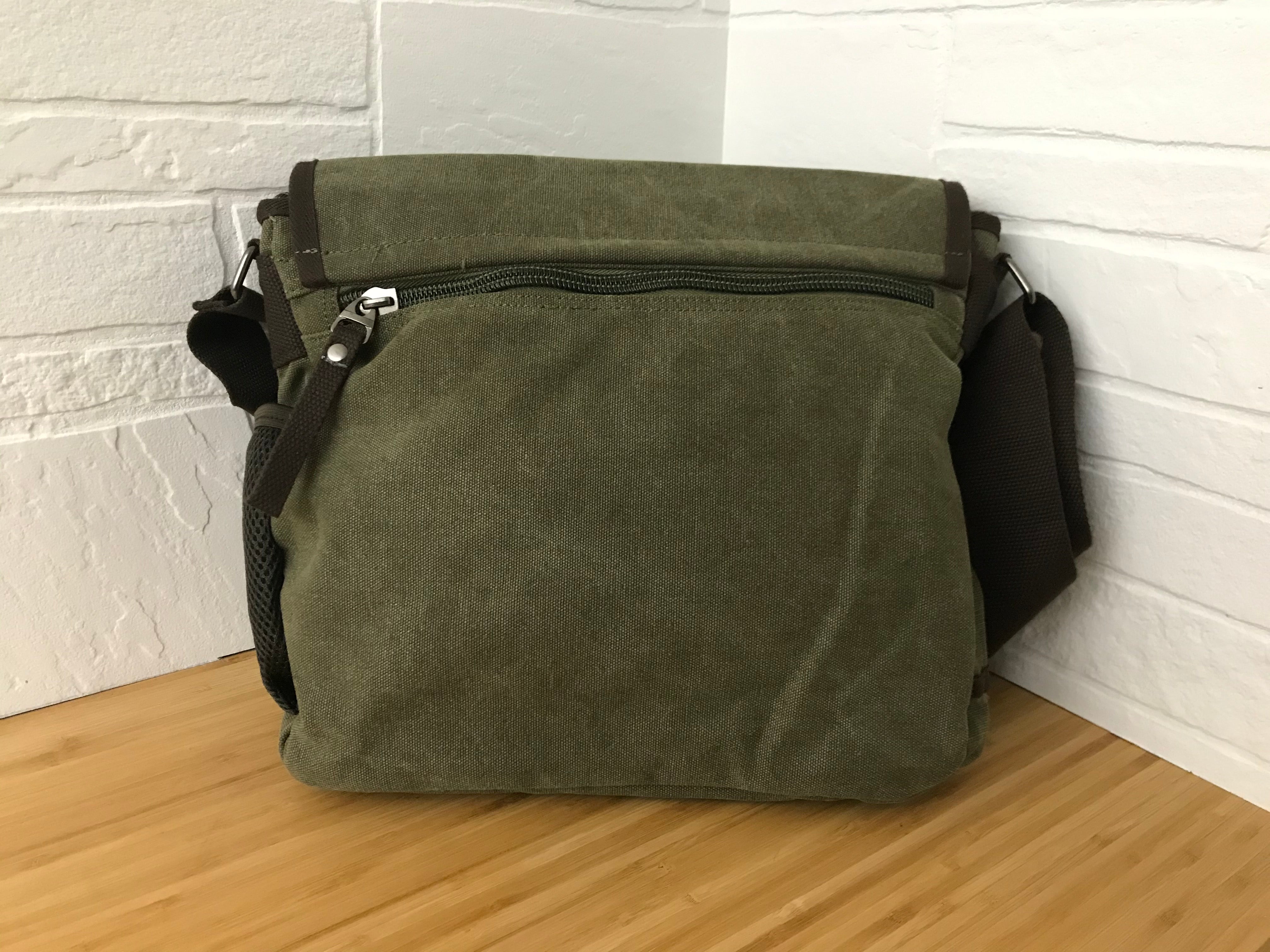 daVan messenger style bag