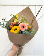Load image into Gallery viewer, monthly hand tied bouquet subscription
