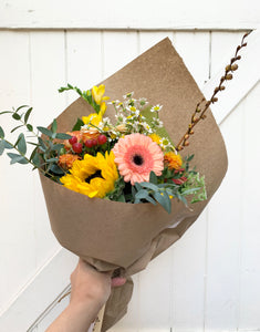 monthly hand tied bouquet subscription