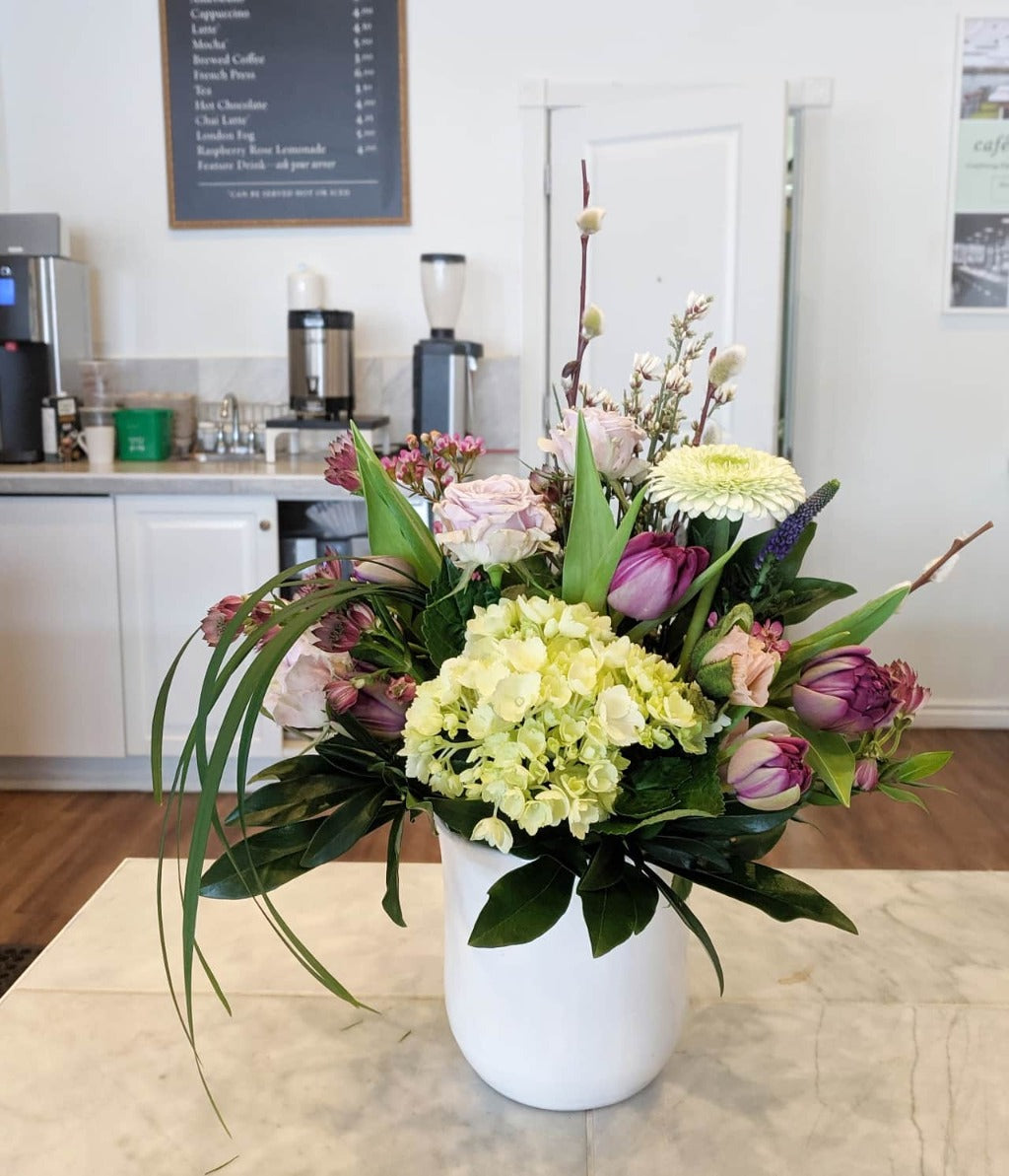 weekly arrangement in a vase subscription